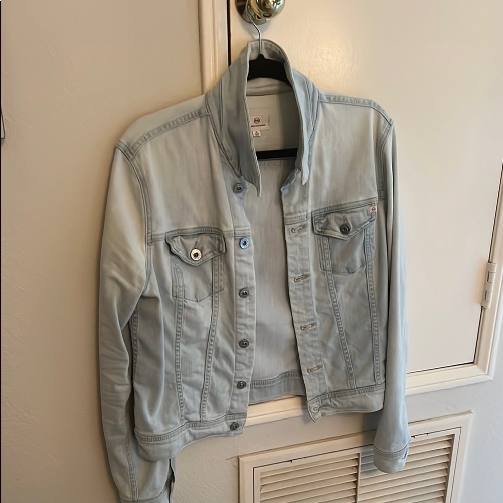 Women's Light Blue Denim Jacket